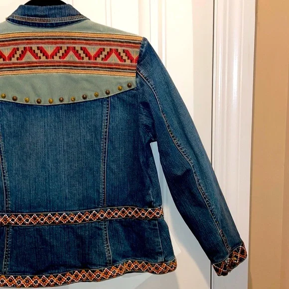 COLDWATER CREEK ( S P ) TRIBAL SOUTHWEST BRASS STUDDED JEAN JACKET BUTTON FRONT - Picture 10 of 10